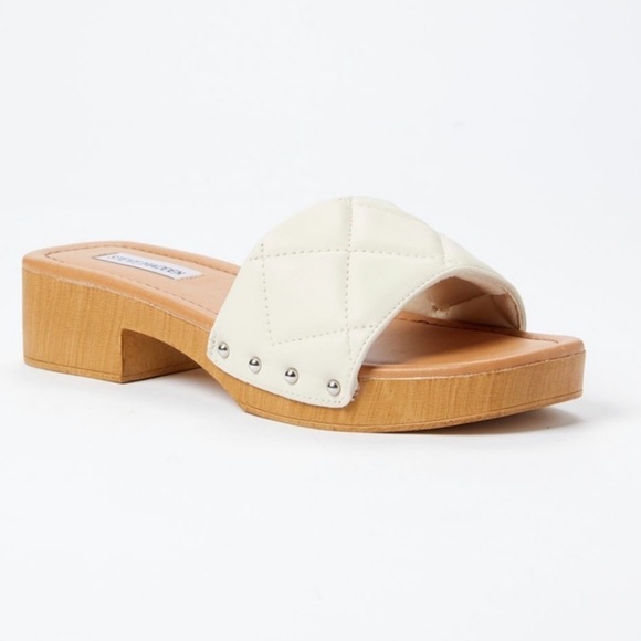 NWT Steve Madden Olaf White Quilted wood sandal - Picture 1 of 5